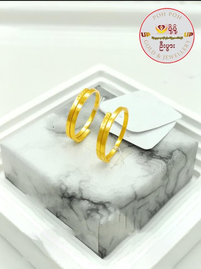 Poe Poe Gold jewelry piece 1